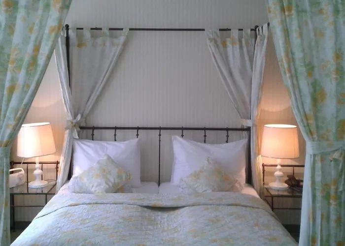 Boutique Kugel 3*